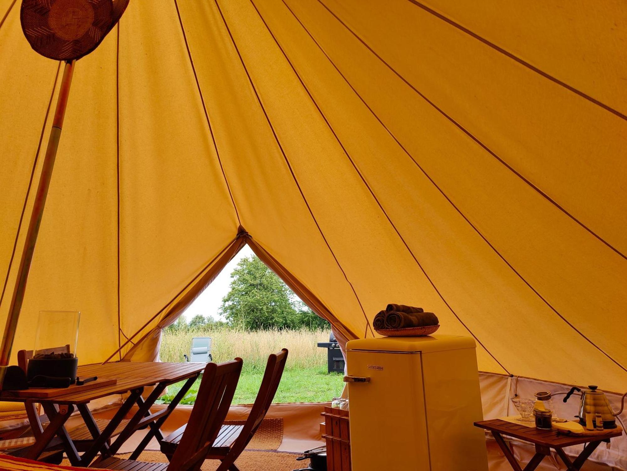 Ostermarie Under Canvas Bornholm מראה חיצוני תמונה
