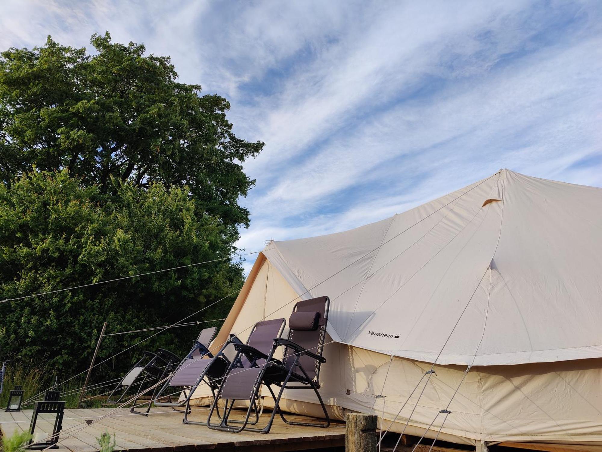 Ostermarie Under Canvas Bornholm מראה חיצוני תמונה