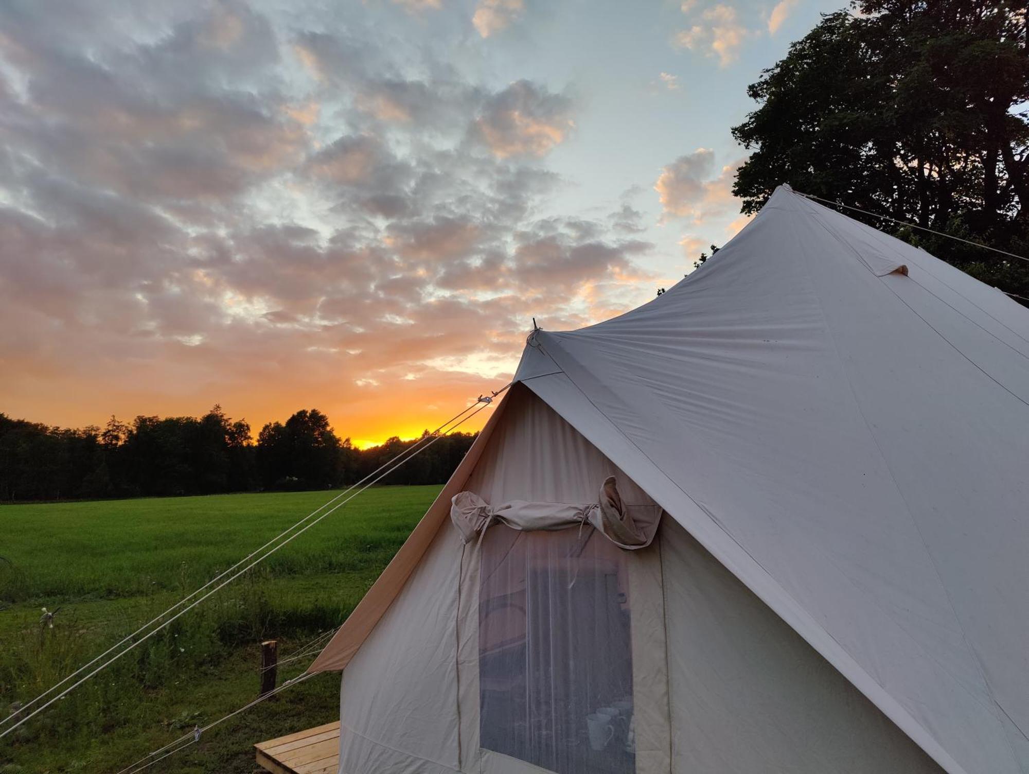 Ostermarie Under Canvas Bornholm מראה חיצוני תמונה