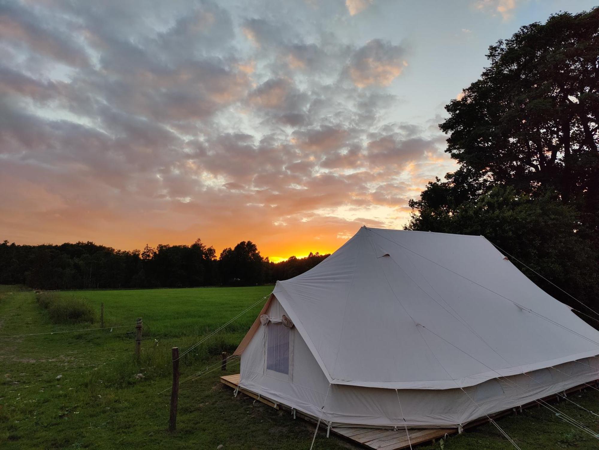 Ostermarie Under Canvas Bornholm מראה חיצוני תמונה