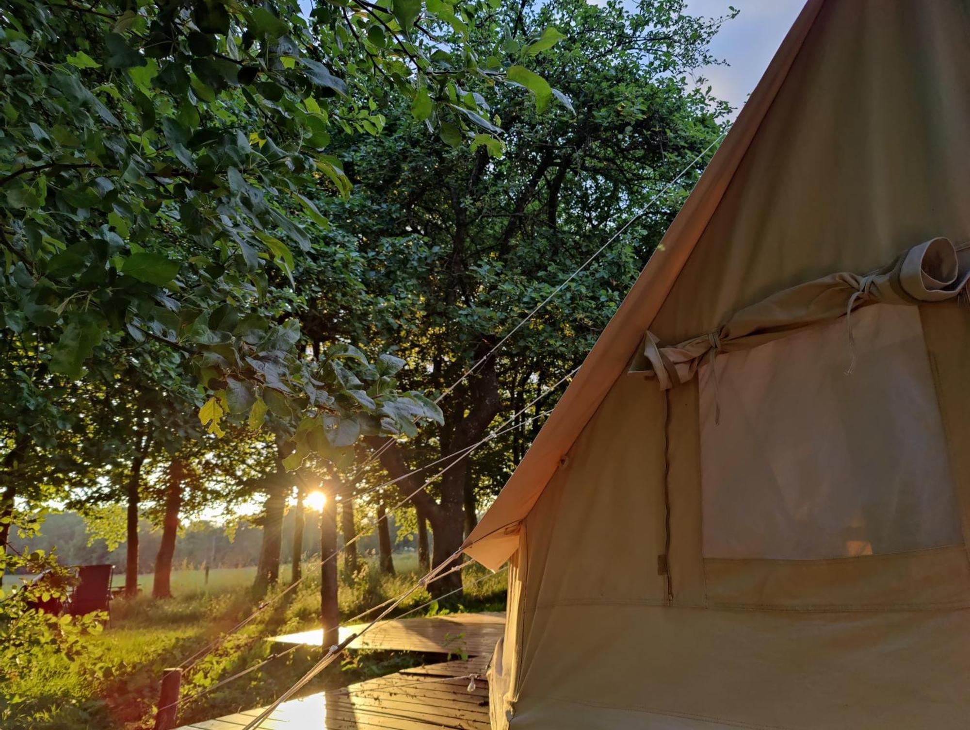 Ostermarie Under Canvas Bornholm מראה חיצוני תמונה