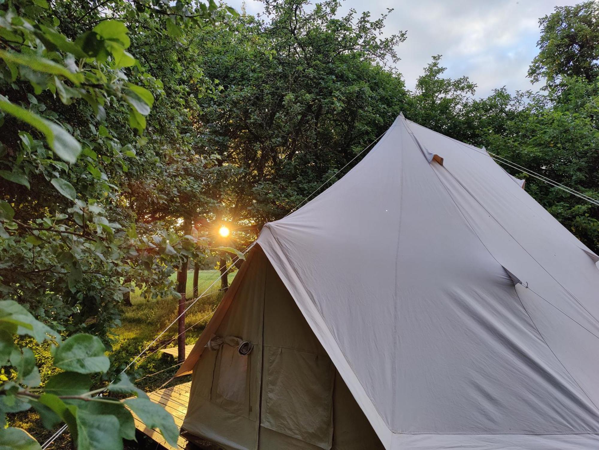 Ostermarie Under Canvas Bornholm מראה חיצוני תמונה